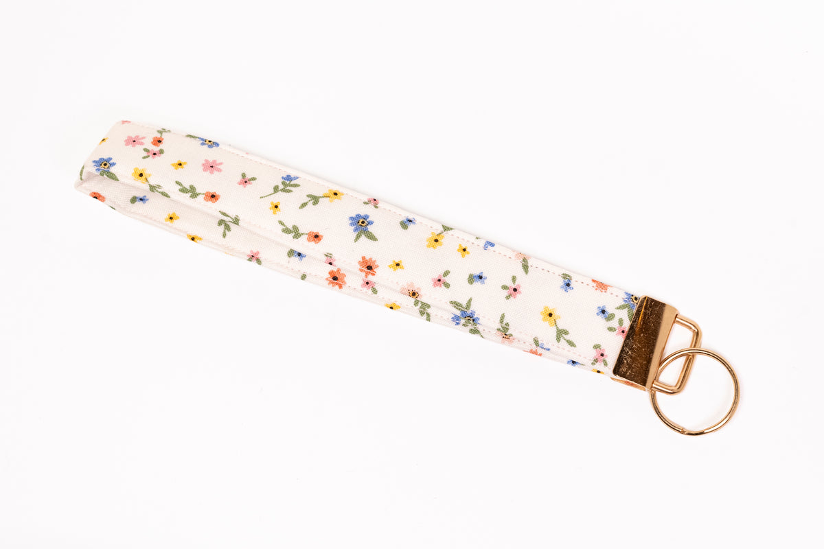 Dainty Wildflower Fabric Wristlet Keychain